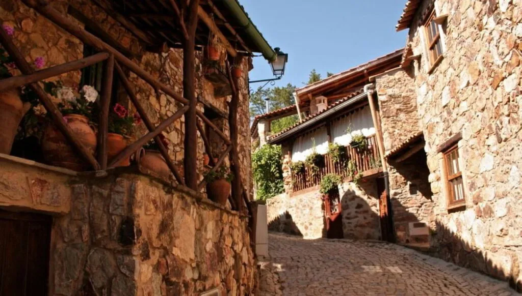 Lousã y Aldeas de Esquisto: tour privado de un día