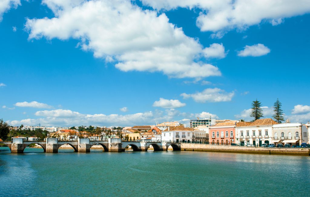 Long Distance Transfer – Lisbon – Seville  or  Seville – Lisbon