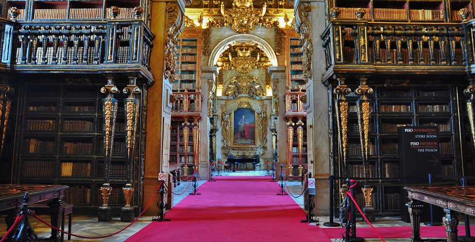 biblioteca-joanina_01_Portugal_Expert