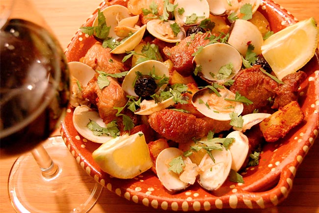 carne-de-porco-a-alentejana-Portugal_Expert