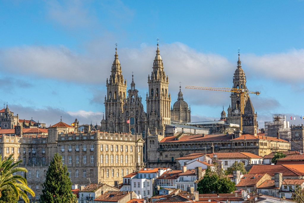 Long Distance Transfer – Lisbon – Santiago de Compostela